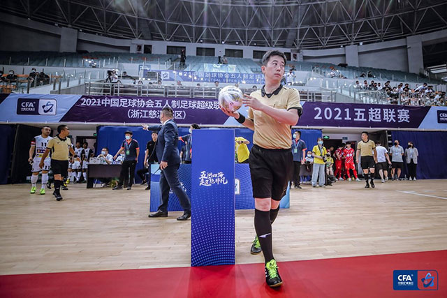 杨鸣：中国男篮其实更需要克拉克森这种小外援